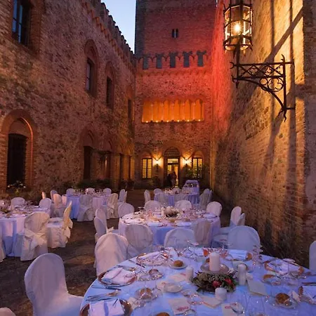 Tabiano Castello Sleeps 14 With Pool And Wifi * Tabiano Terme