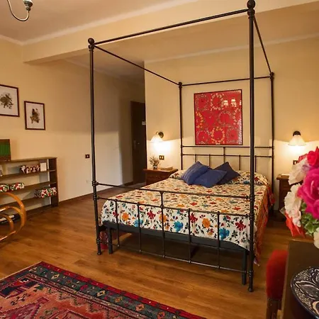 Tabiano Castello Sleeps 14 With Pool And Wifi *