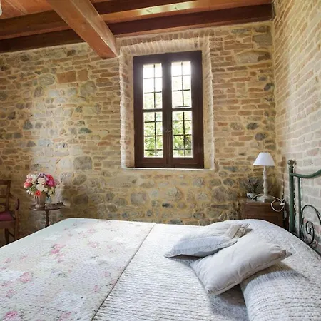 Tabiano Castello Sleeps 14 With Pool And Wifi *