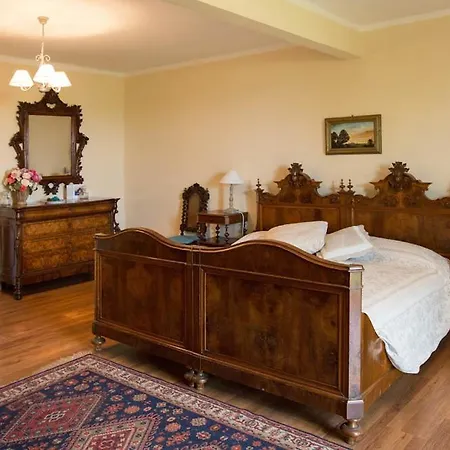 Tabiano Castello Sleeps 14 With Pool And Wifi Tabiano Terme