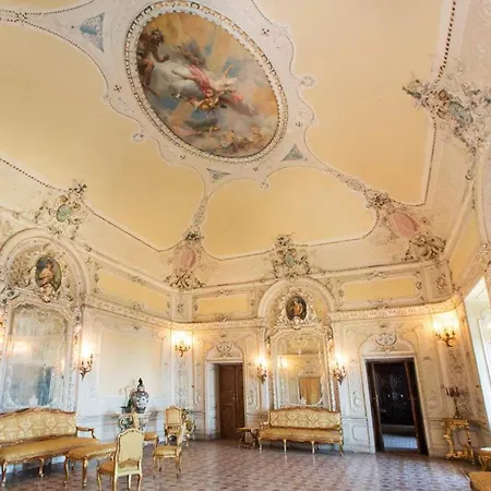 别墅 Tabiano Castello Sleeps 14 With Pool And Wifi